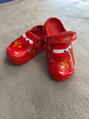 CROCS Red Lightning McQueen Clog-Style Kids Shoes